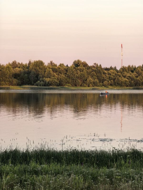 … Житие у реки в захолустном глухом городке … Житие у реки в захолустном глухом городке