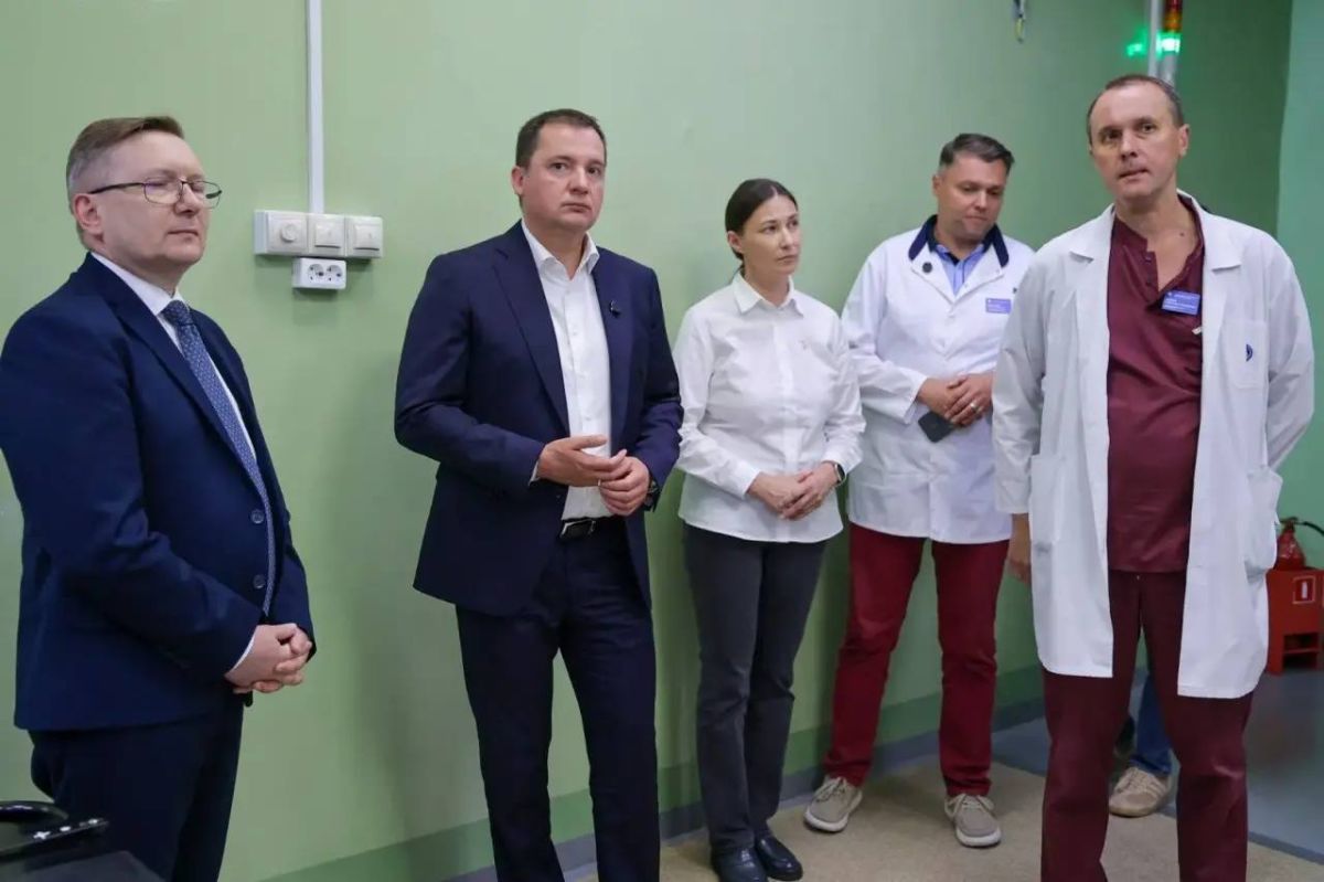 Александр Цыбульский: Больше 25 тысяч человек ежегодно получают медицинскую помощь в стационаре Архангельского клинического онкологического диспансера Александр Цыбульский: Больше 25 тысяч человек ежегодно получают медицинскую помощь в стационаре Архангельского клинического онкологического диспансера