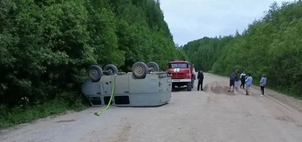 Дорожники заплатят 293 тысячи рублей за ДТП из-за выбоины на трассе на юге Архангельской области