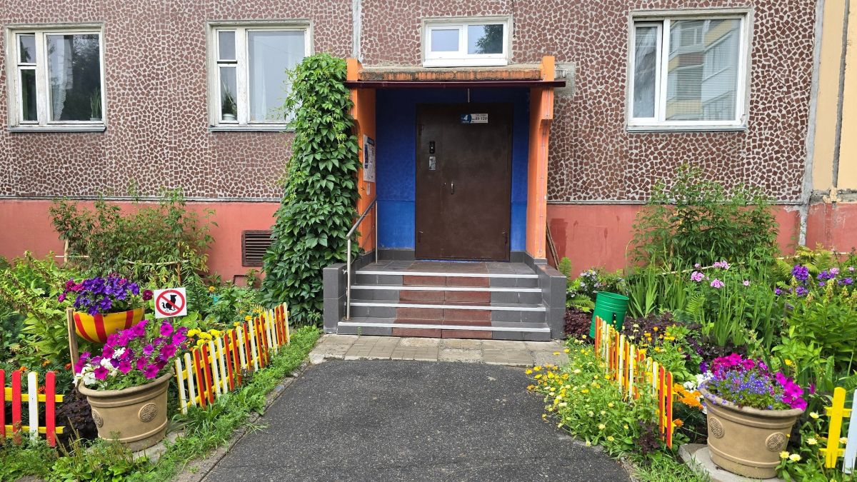 Продолжаем знакомить вас с призерами конкурса "Лучший архангельский дворик" этого года Продолжаем знакомить вас с призерами конкурса "Лучший архангельский дворик" этого года