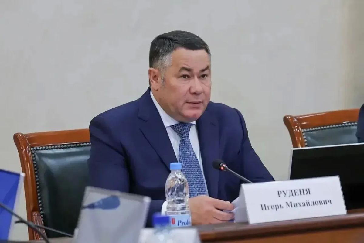 Александр Цыбульский: Сегодня работаем в Архангельской области с полномочным представителем Президента России в Северо-Западном федеральном округе Игорем Михайловичем Руденей Александр Цыбульский: Сегодня работаем в Архангельской области с полномочным представителем Президента России в Северо-Западном федеральном округе Игорем Михайловичем Руденей