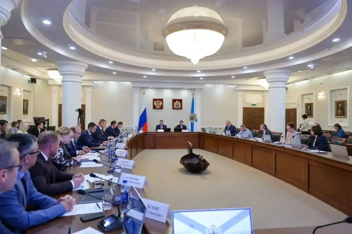 Александр Цыбульский: Сегодня работаем в Архангельской области с полномочным представителем Президента России в Северо-Западном федеральном округе Игорем Михайловичем Руденей Александр Цыбульский: Сегодня работаем в Архангельской области с полномочным представителем Президента России в Северо-Западном федеральном округе Игорем Михайловичем Руденей