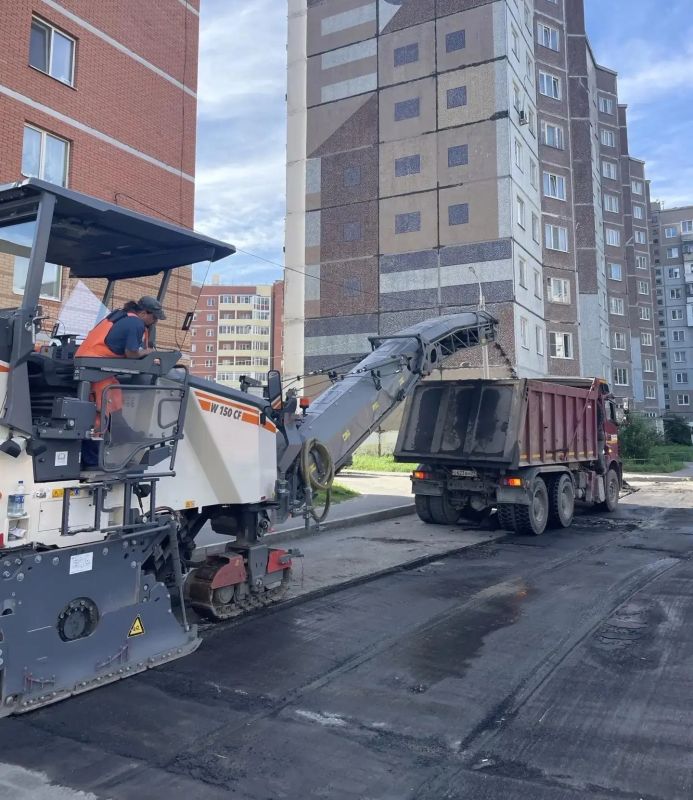 В Архангельске продолжаются ремонты тротуаров и дворовых проездов В Архангельске продолжаются ремонты тротуаров и дворовых проездов