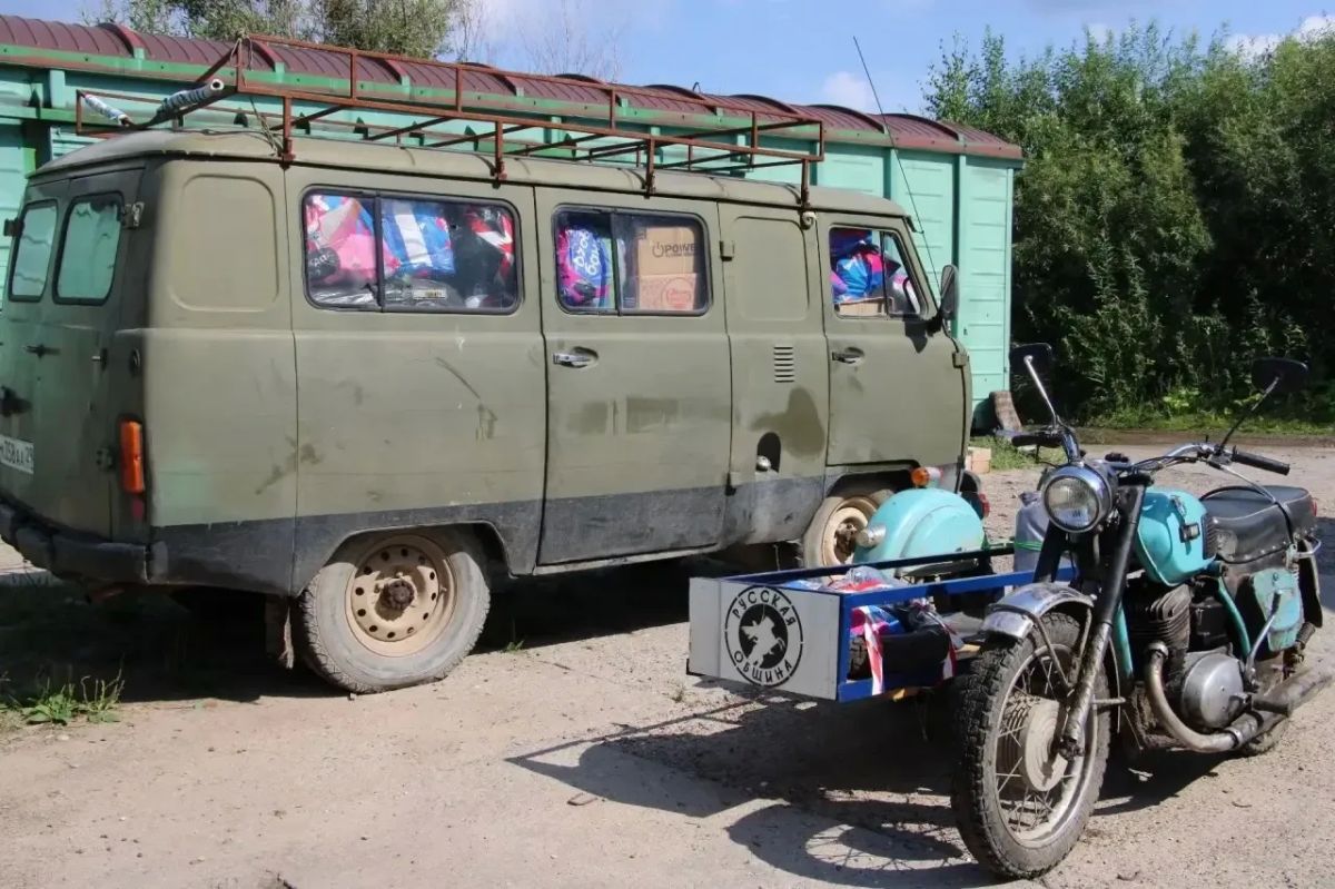 Александр Цыбульский: В Коряжме при поддержке Штаба «Вместе мы сильнее» Губернаторского центра Архангельской области и Единой России состоялась погрузка гуманитарной помощи для участников специальной военной операции и... Александр Цыбульский: В Коряжме при поддержке Штаба «Вместе мы сильнее» Губернаторского центра Архангельской области и Единой России состоялась погрузка гуманитарной помощи для участников специальной военной операции и...