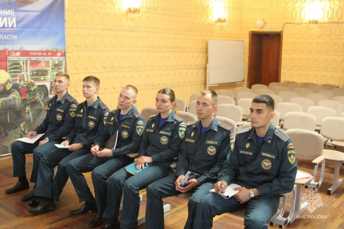 В Главном управлении МЧС России по Архангельской области стартовал учебно-методический сбор для выпускников ведомственных вузов В Главном управлении МЧС России по Архангельской области стартовал учебно-методический сбор для выпускников ведомственных вузов
