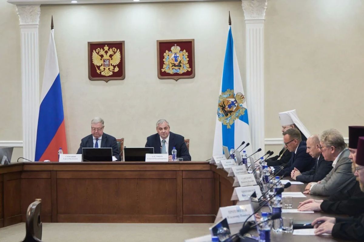 На выездном совещании в Архангельской области определили задачи по реализации программы по восстановлению деревянных храмов На выездном совещании в Архангельской области определили задачи по реализации программы по восстановлению деревянных храмов