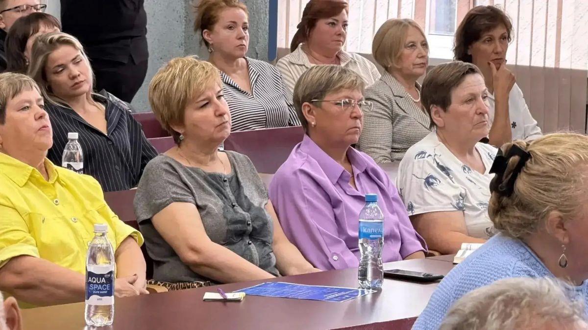 На форуме «Сильные муниципалитеты – сильный регион» в Котласе и Котласском округе председатель ассоциации «Совет муниципальных образований», член Президиума Регионального политсовета партии «Единая Россия Игорь Арсентьев... На форуме «Сильные муниципалитеты – сильный регион» в Котласе и Котласском округе председатель ассоциации «Совет муниципальных образований», член Президиума Регионального политсовета партии «Единая Россия Игорь Арсентьев...