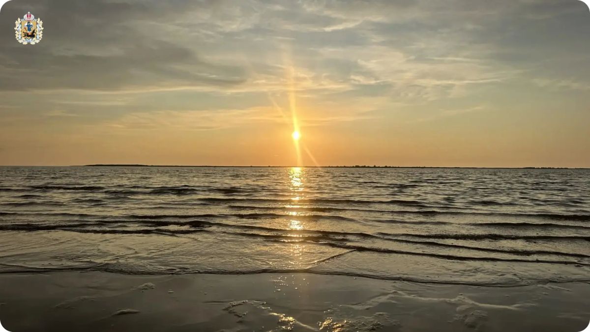 Белое море, остров Ягры, легкий шум волн и невероятные летние закаты Белое море, остров Ягры, легкий шум волн и невероятные летние закаты