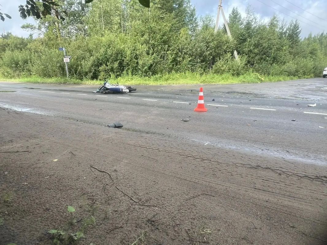 В Северодвинске устанавливаются обстоятельства ДТП с участием несовершеннолетнего мотоциклиста В Северодвинске устанавливаются обстоятельства ДТП с участием несовершеннолетнего мотоциклиста