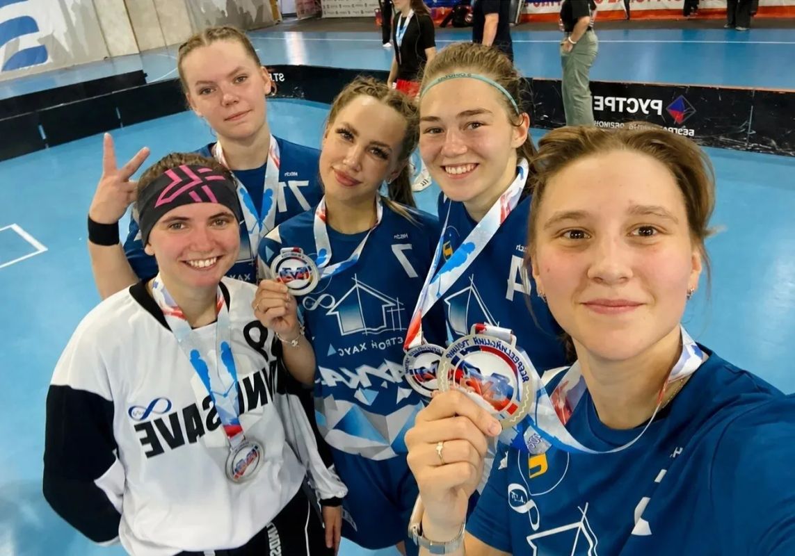 Команда «Наука-САФУ» — серебряный призёр всероссийского турнира по флорболу!