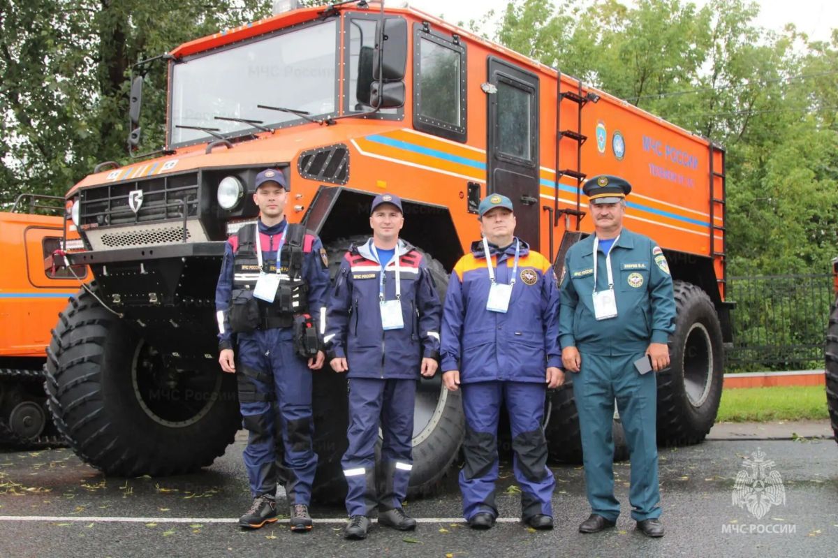 Сотрудники МЧС России приняли участие в IV Форуме «Арктика – Регионы» Сотрудники МЧС России приняли участие в IV Форуме «Арктика – Регионы»