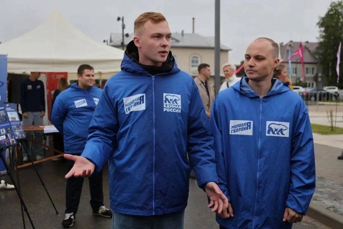 Игорь Арсентьев: Сегодня работал в Каргополе, здесь проходит областной молодежный форум «Команда 29: Год культуры Русского Севера», объединивший более 200 представителей молодежного актива из муниципальных образований региона Игорь Арсентьев: Сегодня работал в Каргополе, здесь проходит областной молодежный форум «Команда 29: Год культуры Русского Севера», объединивший более 200 представителей молодежного актива из муниципальных образований региона