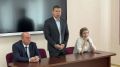 Игорь Арсентьев: День в Плесецком округе продолжил встречами с коллективами «Плесецкая ЦРБ», производственного отделения «Плесецкие электрические сети» филиала компании «Россети Северо-Запад» и специального...