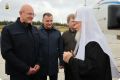 Сегодня на Соловках Святейший Патриарх Московский и всея Руси Кирилл вместе с заместителем Председателя Правительства РФ Дмитрием Чернышенко, губернатором Александром Цыбульским и наместником монастыря епископом Порфирием...