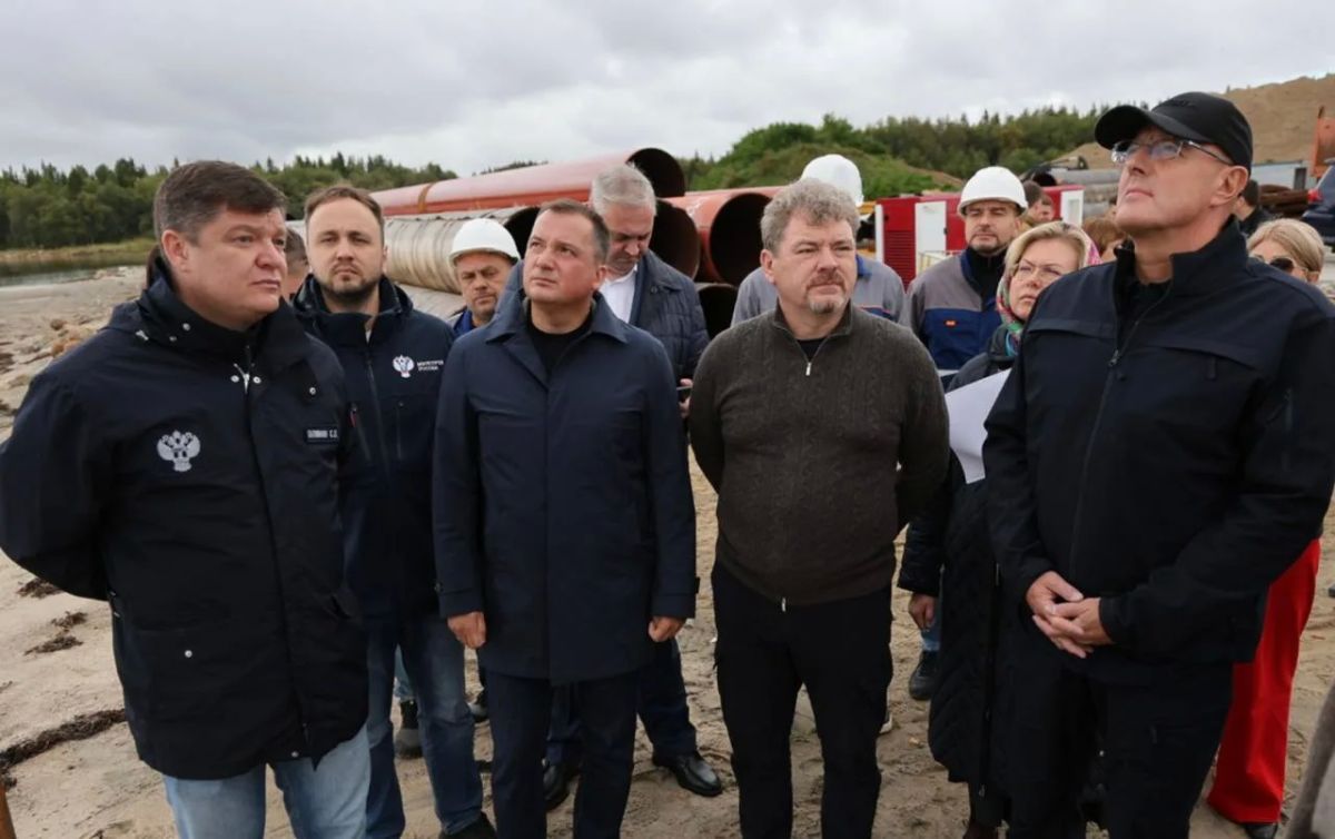 Дмитрий Чернышенко и Александр Цыбульский оценили ход модернизации социальных и инфраструктурных объектов на Соловках Дмитрий Чернышенко и Александр Цыбульский оценили ход модернизации социальных и инфраструктурных объектов на Соловках