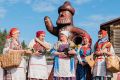 Кенозерье открылась экотропа с двухметровыми деревянными великанами