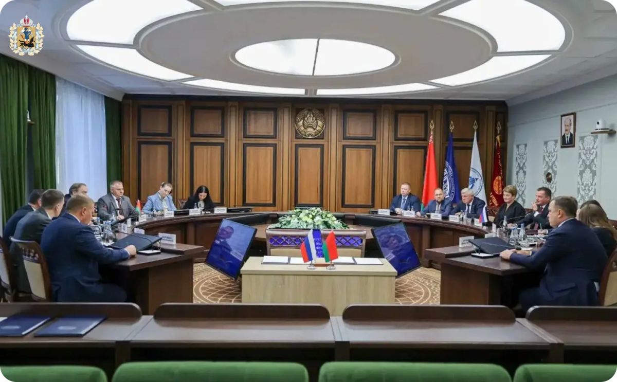 Делегация Архангельской области посетила с рабочим визитом Республику Беларусь Делегация Архангельской области посетила с рабочим визитом Республику Беларусь