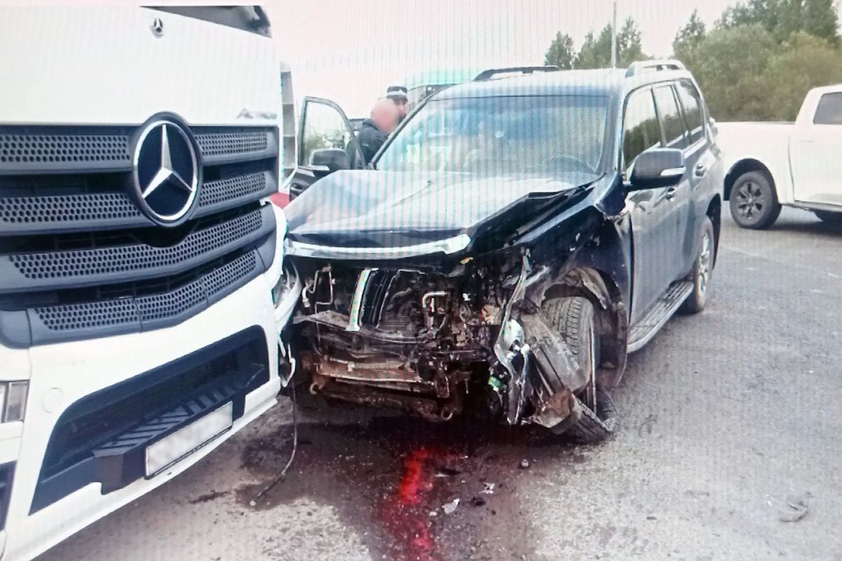 ДТП с пострадавшей на подъезде к аэропорту Архангельска ДТП с пострадавшей на подъезде к аэропорту Архангельска