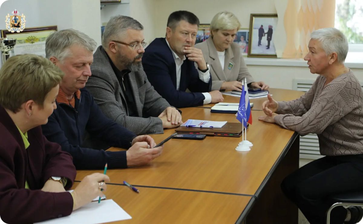 Представители областного правительства посетили Виноградовский округ Представители областного правительства посетили Виноградовский округ