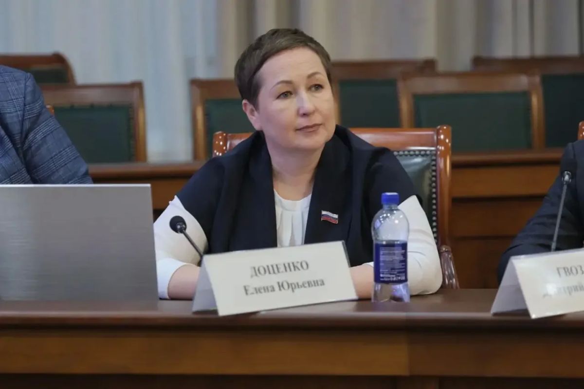 Александр Цыбульский: В канун нового парламентского сезона встретились с депутатами фракции «Единая Россия» в Архангельском областном Собрании Александр Цыбульский: В канун нового парламентского сезона встретились с депутатами фракции «Единая Россия» в Архангельском областном Собрании