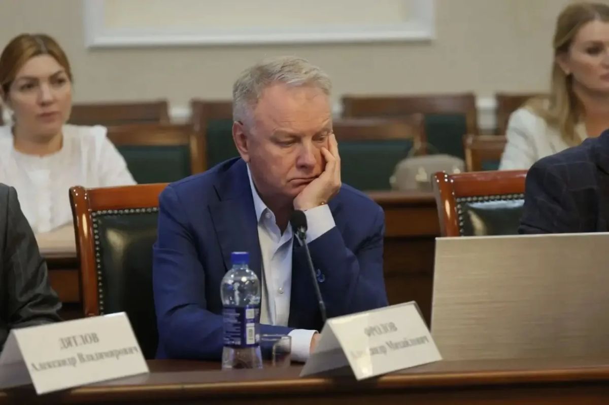 Александр Цыбульский: В канун нового парламентского сезона встретились с депутатами фракции «Единая Россия» в Архангельском областном Собрании Александр Цыбульский: В канун нового парламентского сезона встретились с депутатами фракции «Единая Россия» в Архангельском областном Собрании