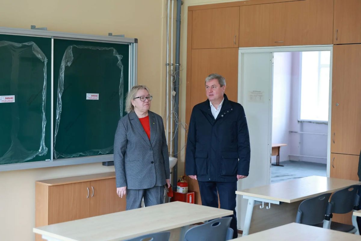В школах Архангельска завершается подготовка к 1 сентября В школах Архангельска завершается подготовка к 1 сентября