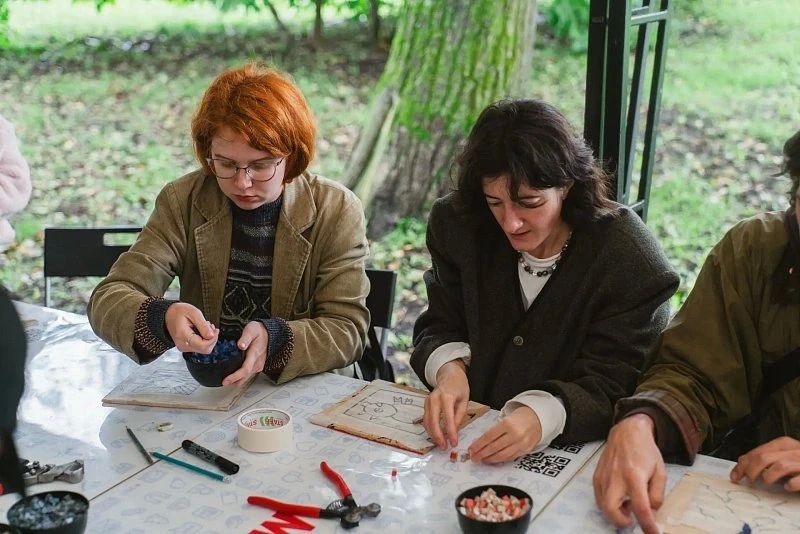 Смотрите, как прошёл «Факультатив» в Петровском парке! Смотрите, как прошёл «Факультатив» в Петровском парке!