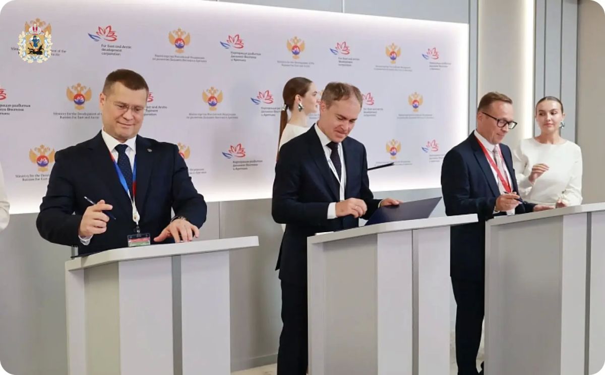 На полях ВЭФ-2026 подписано соглашение о строительстве глубоководного района морского порта Архангельск На полях ВЭФ-2026 подписано соглашение о строительстве глубоководного района морского порта Архангельск