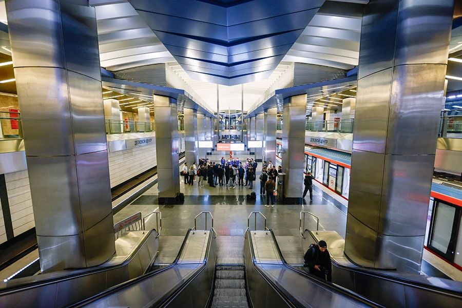 В Москве состоялся запуск станций первого участка Рублево-Архангельской линии метро, в церемонии приняли участие президент России Владимир Путин и мэр столицы Сергей Собянин В Москве состоялся запуск станций первого участка Рублево-Архангельской линии метро, в церемонии приняли участие президент России Владимир Путин и мэр столицы Сергей Собянин