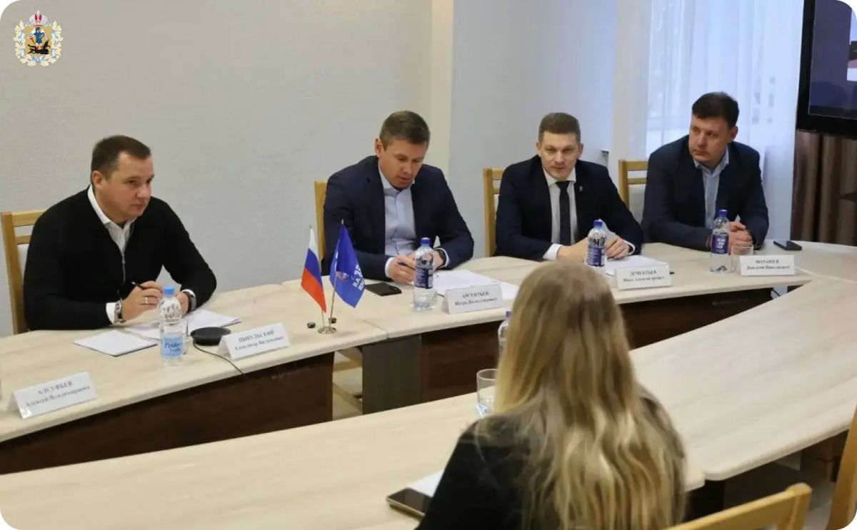 Губернатор Александр Цыбульский сегодня с рабочим визитом побывал в Северодвинске Губернатор Александр Цыбульский сегодня с рабочим визитом побывал в Северодвинске