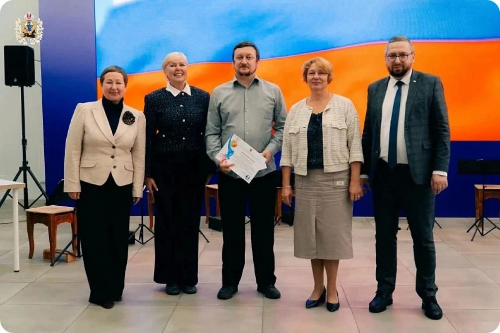 В Архангельске наградили почетных доноров В Архангельске наградили почетных доноров