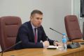 Игорь Арсентьев: Сегодня на еженедельной планёрке с управляющими компаниями, ресурсоснабжающими организациями и подрядчиками обсудили три ключевых вопроса: запуск отопления, обращения жителей и завершение дорожных работ