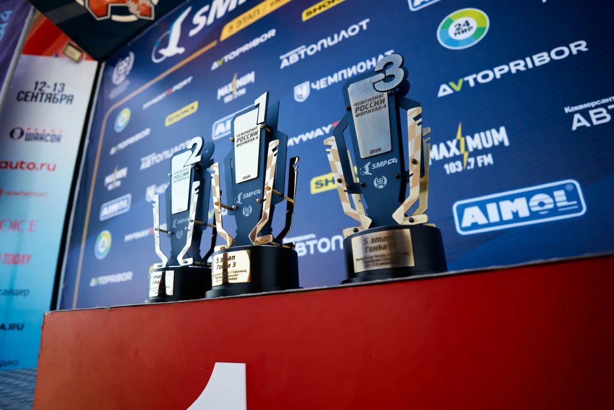 Жаркий этап SMP Formula 4 и новый рекордсмен чемпионата! Жаркий этап SMP Formula 4 и новый рекордсмен чемпионата!
