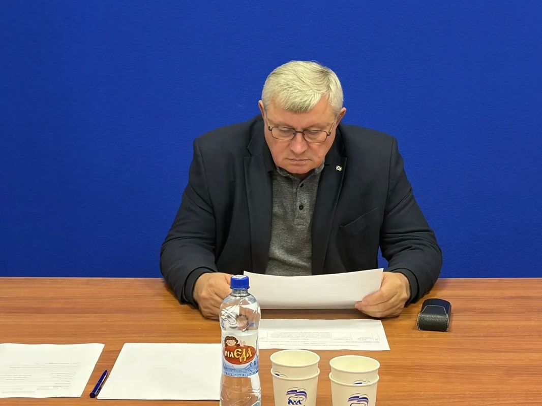 Сергей Роднев провёл приём граждан по вопросам транспортного обслуживания Сергей Роднев провёл приём граждан по вопросам транспортного обслуживания