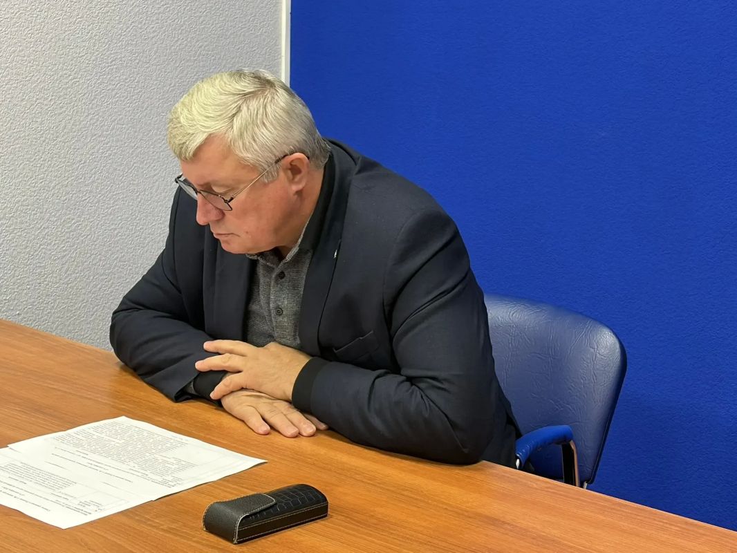 Сергей Роднев провёл приём граждан по вопросам транспортного обслуживания Сергей Роднев провёл приём граждан по вопросам транспортного обслуживания