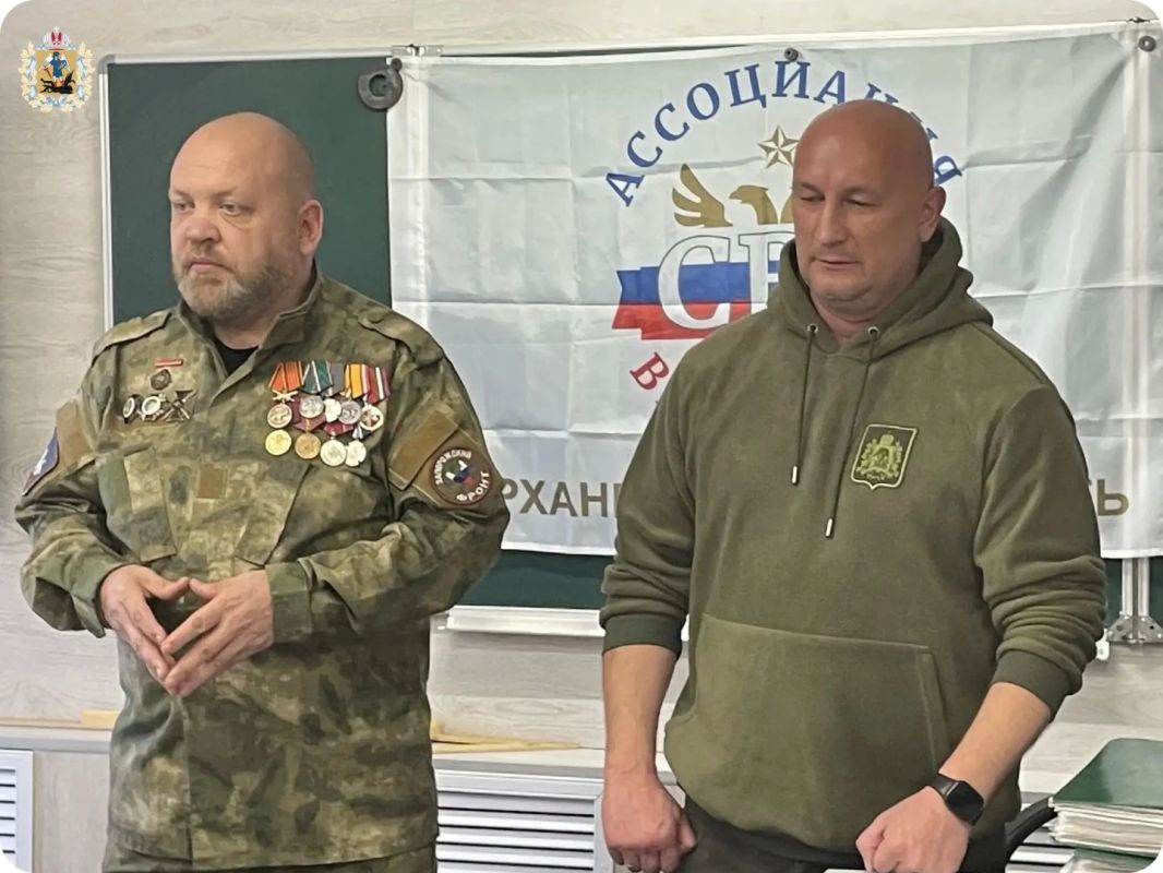 Разговор о самом важном: в Поморье ветераны СВО проводят уроки мужества для школьников Разговор о самом важном: в Поморье ветераны СВО проводят уроки мужества для школьников