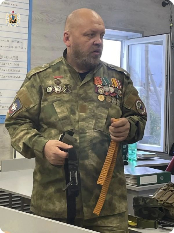 Разговор о самом важном: в Поморье ветераны СВО проводят уроки мужества для школьников Разговор о самом важном: в Поморье ветераны СВО проводят уроки мужества для школьников