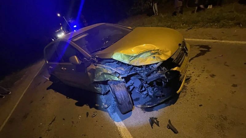 В Котласском округе полицейскими устанавливаются обстоятельства ДТП с участием трех автомобилей В Котласском округе полицейскими устанавливаются обстоятельства ДТП с участием трех автомобилей
