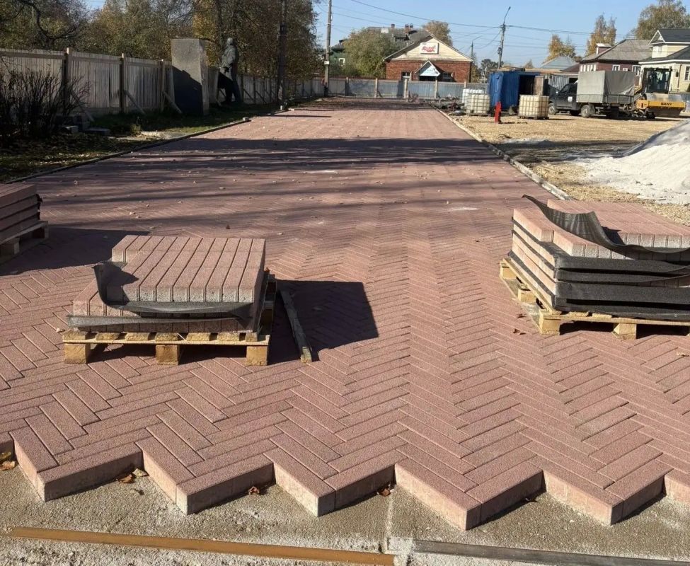 «Над Велью и Вагой»: в Вельске продолжается реализация проекта создания комфортной городской среды «Над Велью и Вагой»: в Вельске продолжается реализация проекта создания комфортной городской среды
