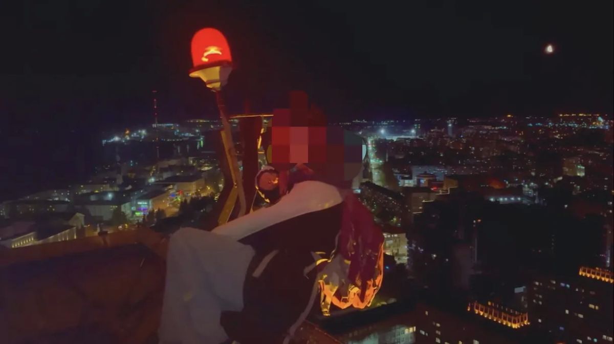 Жительница Тулы оштрафована за видео с крыши высотки в Архангельске