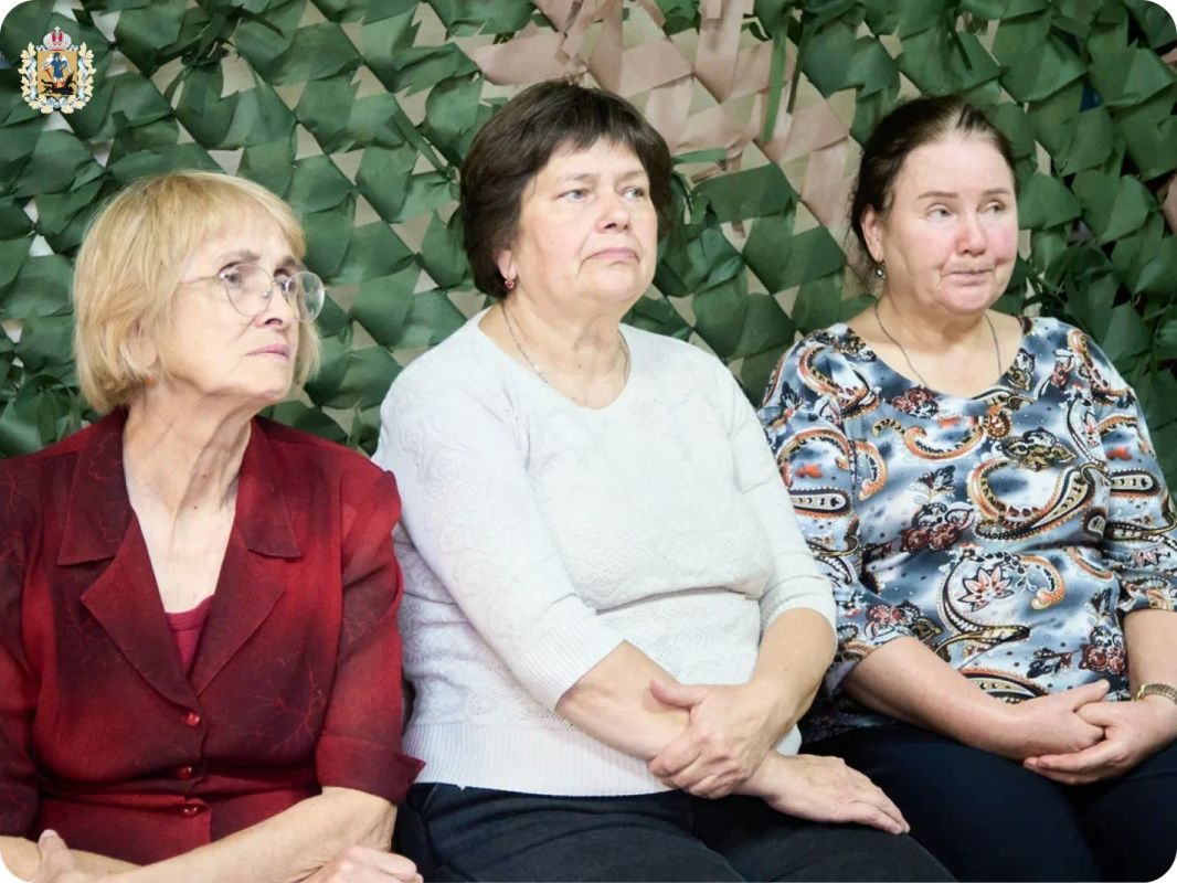 Активисты Красноборского округа поддерживают защитников Отечества Активисты Красноборского округа поддерживают защитников Отечества