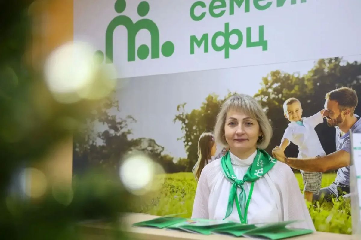 Александр Цыбульский: За первое полугодие поддержку в семейных многофункциональных центрах Вельска и Новодвинска получили 530 семей, в которых воспитываются 655 детей Александр Цыбульский: За первое полугодие поддержку в семейных многофункциональных центрах Вельска и Новодвинска получили 530 семей, в которых воспитываются 655 детей