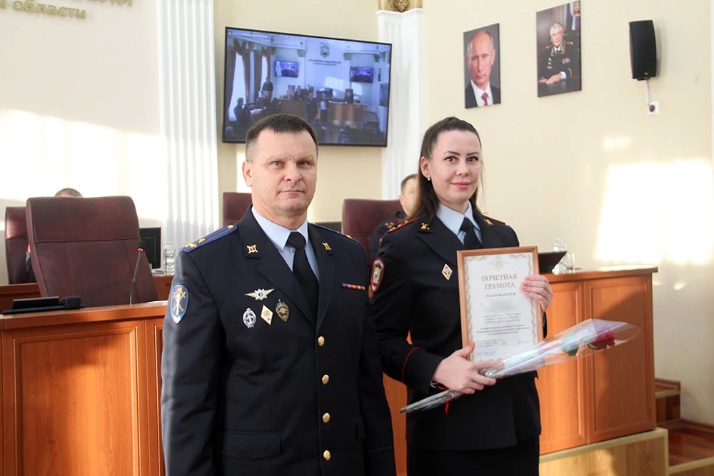 Врио начальника регионального УМВД поздравил с профессиональным праздником сотрудников подразделений дознания Врио начальника регионального УМВД поздравил с профессиональным праздником сотрудников подразделений дознания