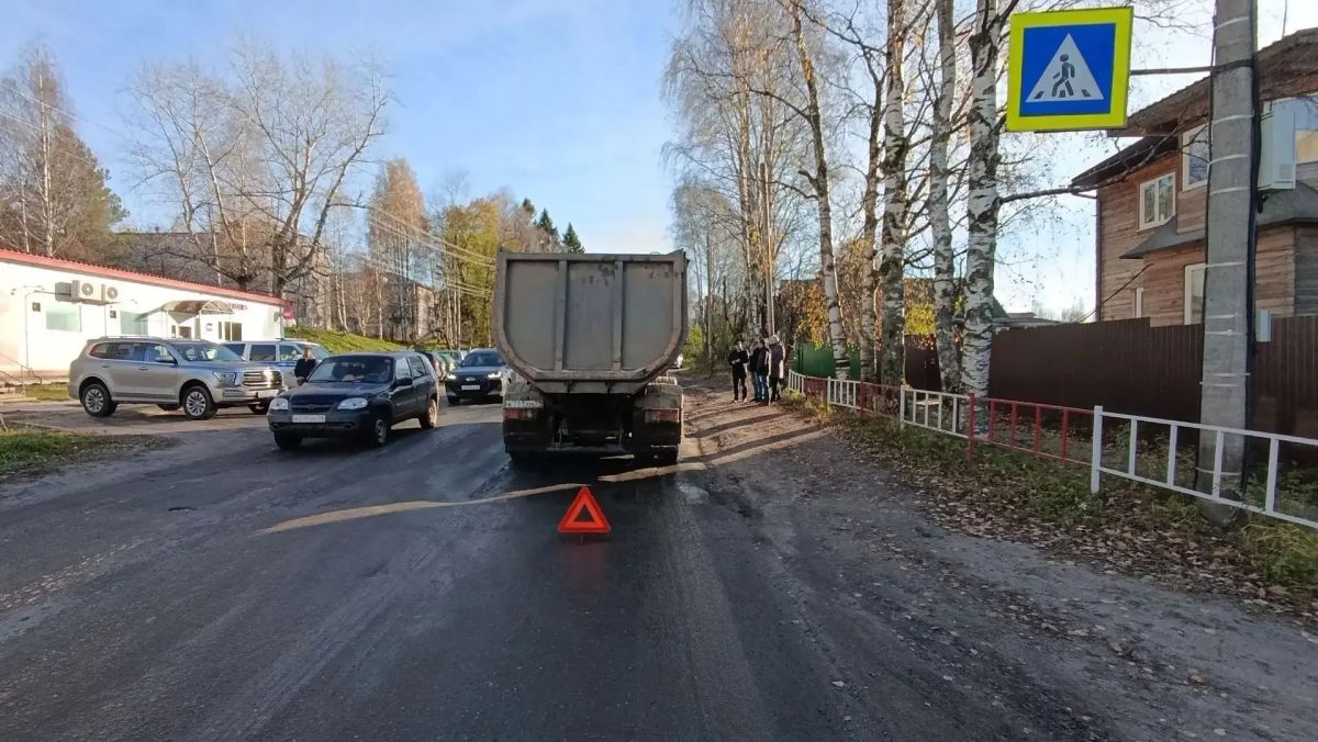 За минувшие сутки, 19 октября, на дорогах Архангельской области зарегистрировано 4 ДТП, в которых 4 человека получили травмы