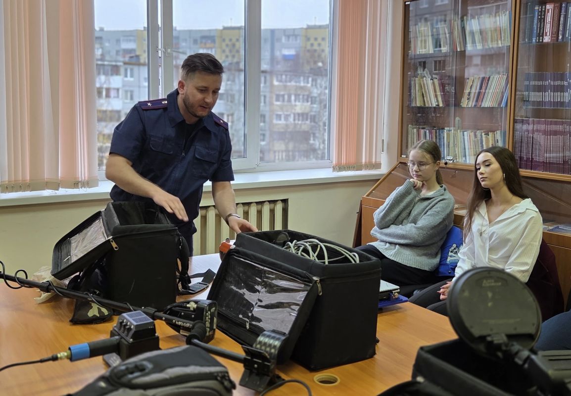 Офицеры следственного управления организовали практическое занятие для учащихся кадетских классов СК России Офицеры следственного управления организовали практическое занятие для учащихся кадетских классов СК России