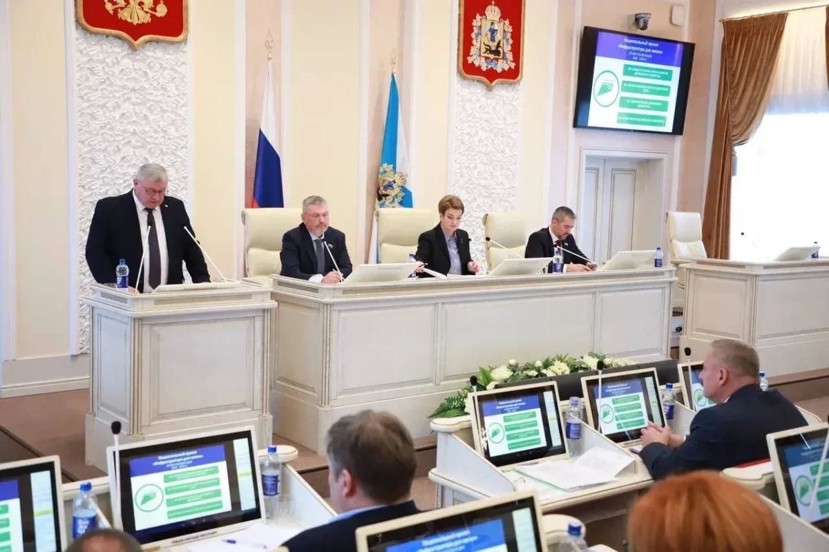 В Поморье в рамках нацпроекта «Инфраструктура для жизни» обновляют региональные дороги