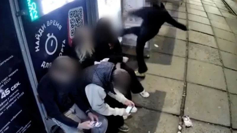 СОТРУДНИКИ ПОЛИЦИИ НАПОМИНАЮТ ОБ ОТВЕТСТВЕННОСТИ, ПРЕДУСМОТРЕННОЙ ЗАКОНОДАТЕЛЬСТВОМ РОССИЙСКОЙ ФЕДЕРАЦИИ ЗА ПОВРЕЖДЕНИЕ ПАВИЛЬОНОВ ОЖИДАНИЯ НА ОСТАНОВКАХ ОБЩЕСТВЕННОГО ТРАНСПОРТА СОТРУДНИКИ ПОЛИЦИИ НАПОМИНАЮТ ОБ ОТВЕТСТВЕННОСТИ, ПРЕДУСМОТРЕННОЙ ЗАКОНОДАТЕЛЬСТВОМ РОССИЙСКОЙ ФЕДЕРАЦИИ ЗА ПОВРЕЖДЕНИЕ ПАВИЛЬОНОВ ОЖИДАНИЯ НА ОСТАНОВКАХ ОБЩЕСТВЕННОГО ТРАНСПОРТА