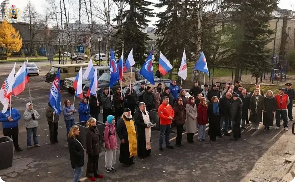 Архангельская область продолжает передавать автомобили для нужд фронта Архангельская область продолжает передавать автомобили для нужд фронта