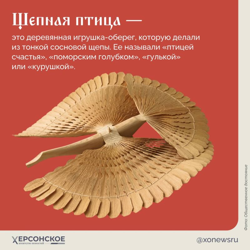Заводные игрушки в детстве: юла, машинка и даже музыкальная шкатулка — могли завлечь ребенка надолго Заводные игрушки в детстве: юла, машинка и даже музыкальная шкатулка — могли завлечь ребенка надолго