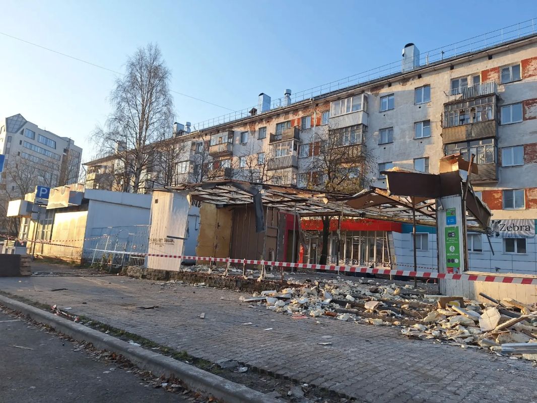 Нарушения, штрафы и суд: в Архангельске освобождают землю от незаконных ларьков Нарушения, штрафы и суд: в Архангельске освобождают землю от незаконных ларьков
